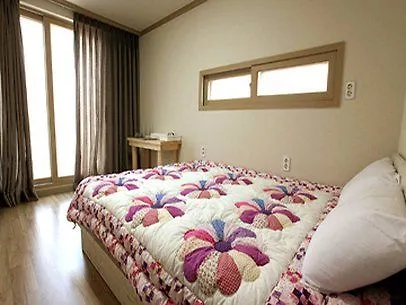 Ss Guest House Seoul 2*,
